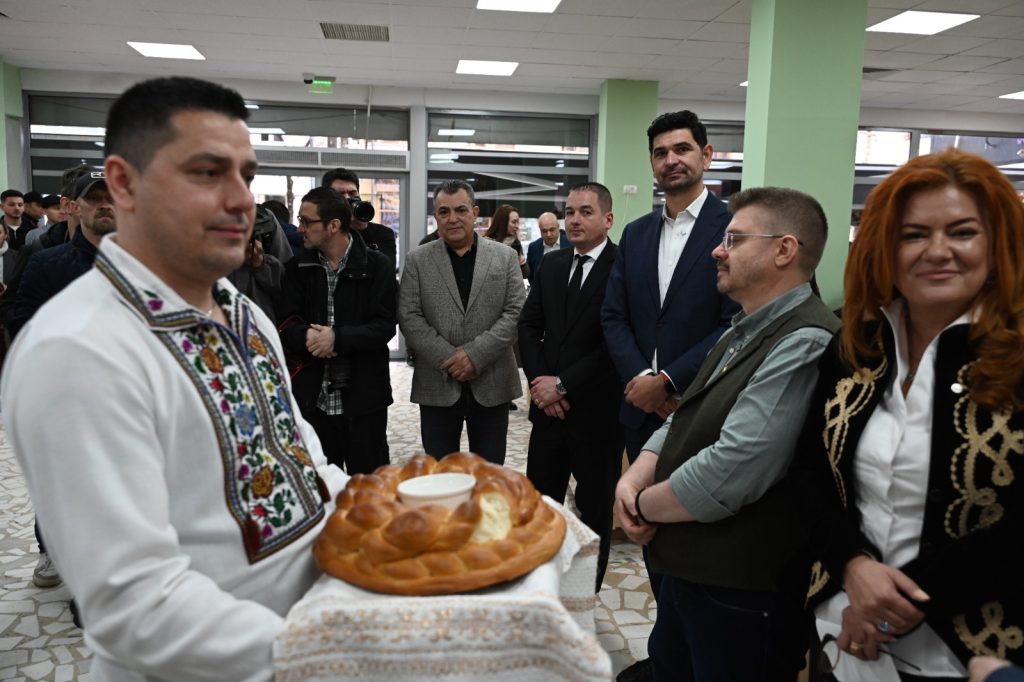 Piața Dorobanți revine la viață, numai cu producători locali
 - poza 3